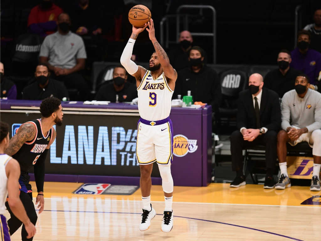 特別是在邊 特別是在邊