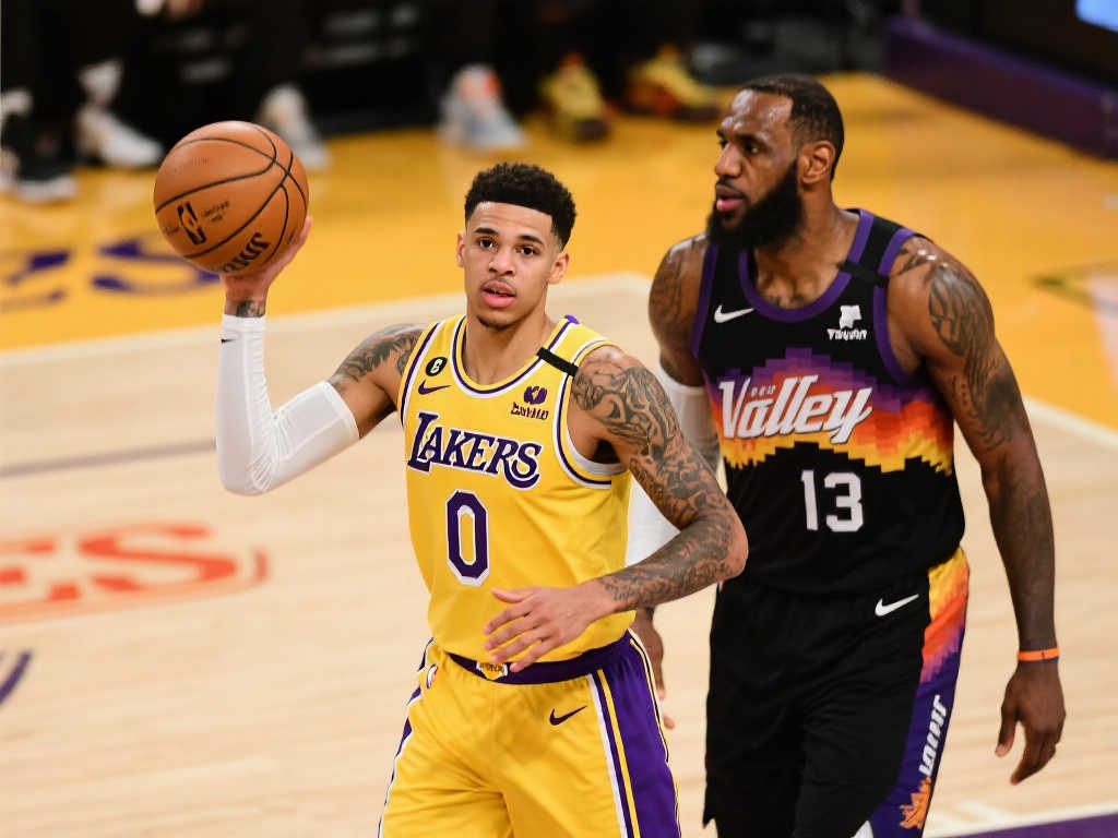 管理层的决 管理层的决